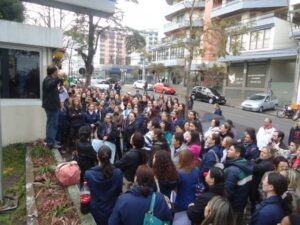 Sem proposta, trabalhadores do Hospital Saúde seguem em greve