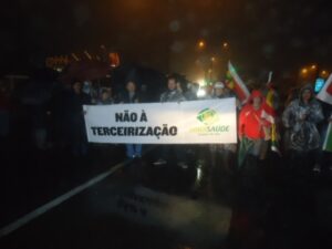 Trabalhadores de Caxias protestam contra a terceirização￼