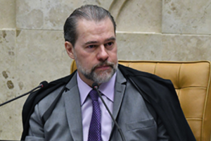 Dias Tóffoli pede vista e julgamento do piso da enfermagem é suspenso novamente